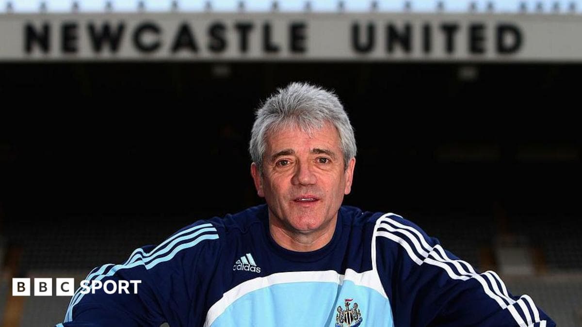 Kevin Keegan jugando en un partido de fútbol